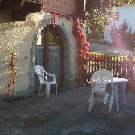 Guest house Chambres D'hotes Les Cerisiers 2*